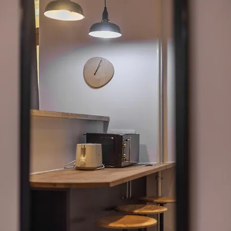 아파트 Urban Ease N' Simple Comfort In The Core 부다페스트