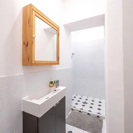 아파트 Urban Ease N' Simple Comfort In The Core *